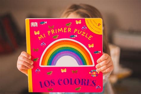 Ver más ideas sobre juegos montessori, juegos para niños pequeños, juego heuristico. Mi primer puzle Los colores | Libro de bebé, Juegos al ...