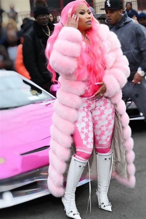Dazzling As Nicki Minaj Goes All Pink In A Wrapped Lamborghini Aventador Svj Roadster Lam Amalito