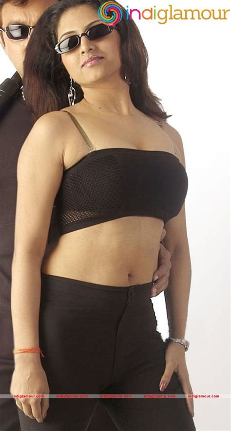 Actress Sunitha Varma Very Hot Photo Shoot Spicy Pictures Actress Photoimagepics And Stills