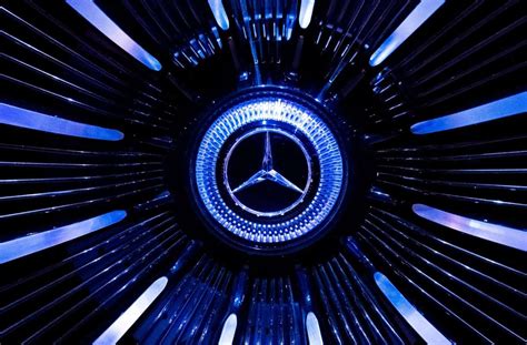 Mercedes Benz Kräftiger Schub bei Verkäufen von E Autos Wirtschaft