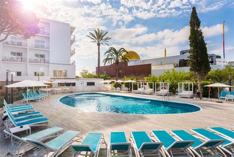 Alle pakketreizen zijn inclusief anvr en sgr garantie. Hotel Playasol Marco Polo I in San Antonio, Ibiza | loveholidays