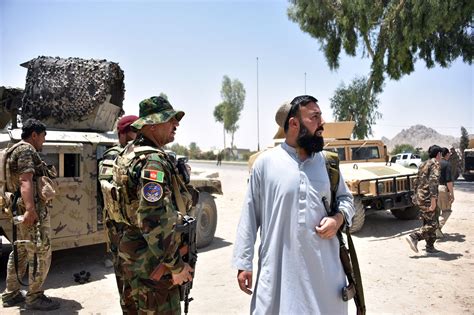 Taliban Enter Kandahar City And Seize Border Posts The New York Times