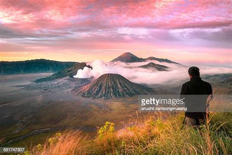 Mount Bromo Indonesia Photos And Premium High Res Pictures Getty Images