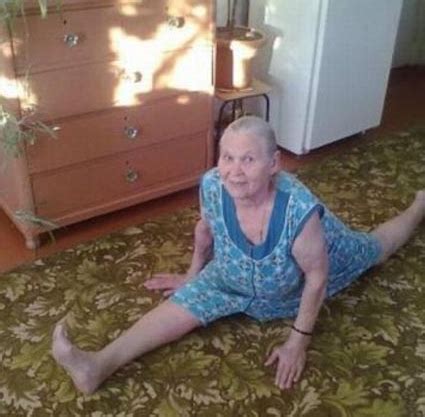 Years Old Grandma Doing Splits Funny Pictures Hilarious Jokes