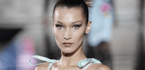 Bella Hadid Grabs Her Bare Chest In Previously Banned Photo On