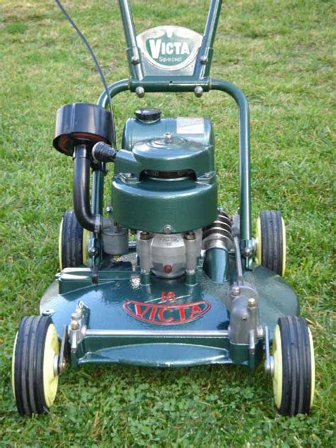 Very Nice Restoration Of A Classic Victa Special Push Lawn Mower