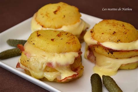 Pommes de terre au fromage à raclette et lard fumé Pomme de terre au fromage Pomme de terre