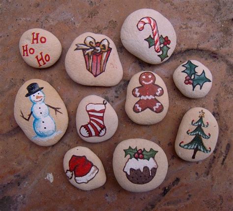 Christmas Painted Stones Stoned Art Christmas Paintings Stone