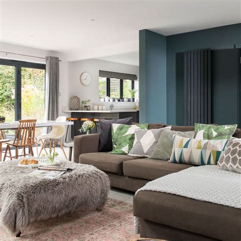We bought a house and are perplexed on how to furnish this awkwardly shaped family room. Open-plan living room ideas to inspire you in 2020 (With ...