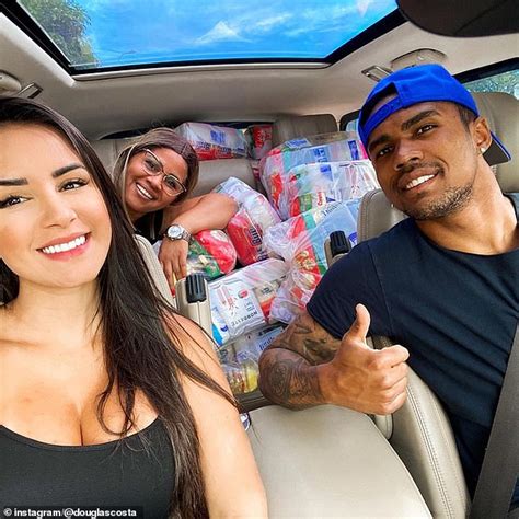 Inside the life of douglas costa #theflash english subs. Juventus star Douglas Costa and his girlfriend help those ...
