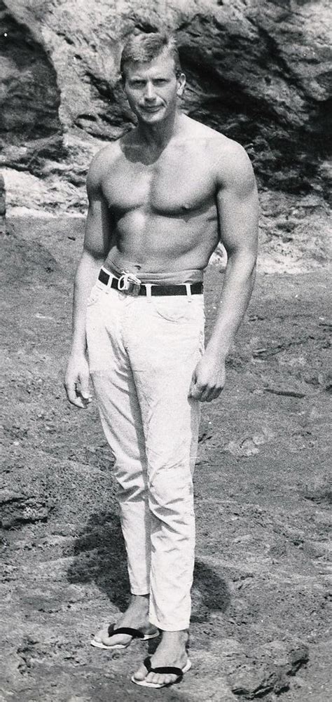 Tab Hunter Shirtless Tab Hunter Shirtless Vintage Men Sexiz Pix