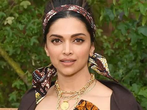 Deepika Padukone To Perform High Octane Action Scenes For Pathan