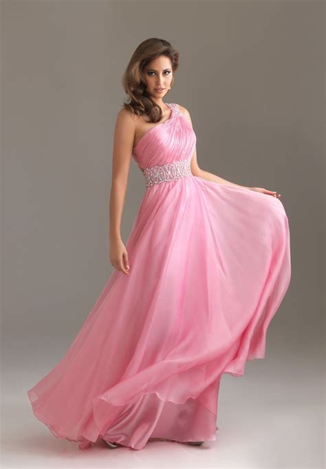 Layered Hairstyles Great And Beautiful Pink Prom Dresses Are Popular And With In Your Range