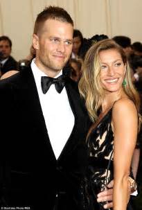 gisele bundchen and husband tom brady kiss in instagram snap on his 37th birthday daily mail