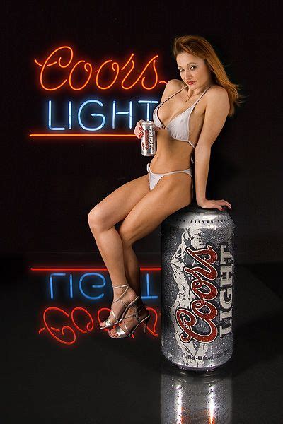 Cans Are Good But The Bottle Is Better Beer Girl Coors Light