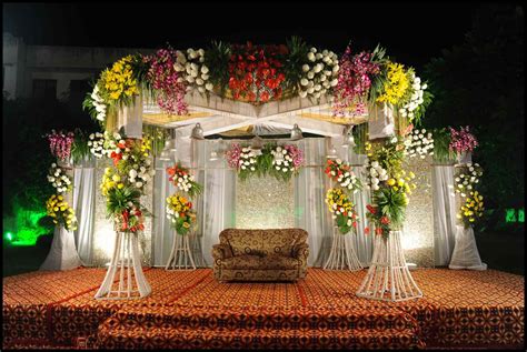 Find and explore indian mandap design images for wedding the wedding is the dream for all the men and women in the world. Best Wedding Stage Decoration Idea For Indian Weddings