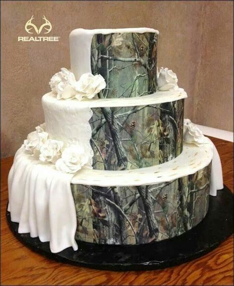 A wedding cake is just as much a part of your event's design as it is a sweet ending to the meal. Love this cake | Camo wedding cakes, Country wedding cakes ...