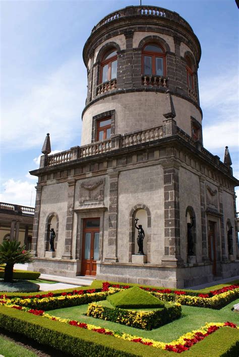 Museo Nacional De Historia Castillo De Chapultepec Caminando Por La