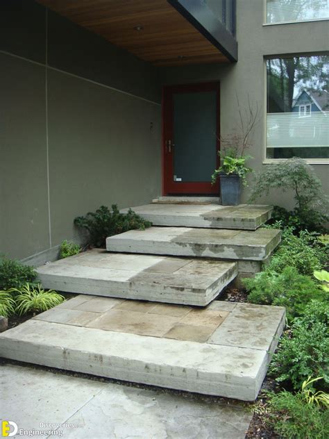 Entrance Staircase Designs To Beautify Homes And Improve Curb Appeal