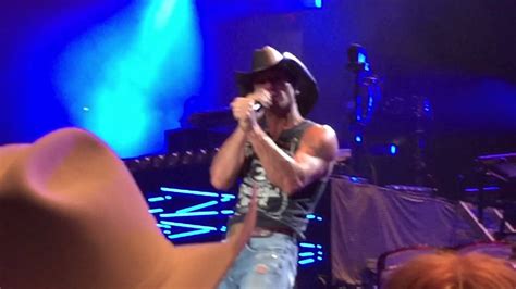 Tim Mcgraw Indian Outlaw Live In Spokane Youtube