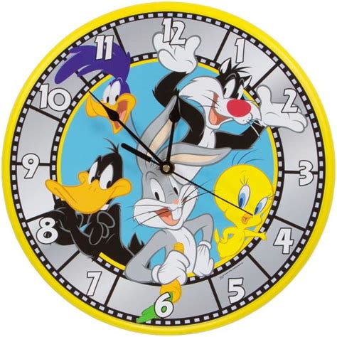 Looney Tunes Gang Cartoon Film Reel Wood Wall Clock Looney Tunes