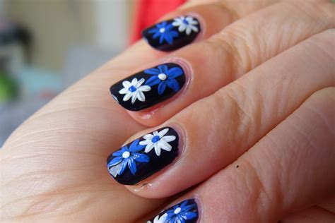 Nail Designs Cool Nails Easy Simple Flower Fun Cute Awesome Blue Nailart Flowers Floral Unghii