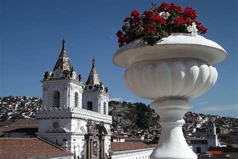Privater Tagesausflug Nach Quito Und In Die Mitte Der Welt Zur