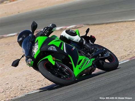 Kawasaki's ninja 300 is an entry level sports motorcycle aimed at new motorcyclists and is the little sister of the ninja 400 and replaces the ninja 250 in many markets though in some is still sold. 2014 Kawasaki Ninja 300 | motorcycle review @ Top Speed
