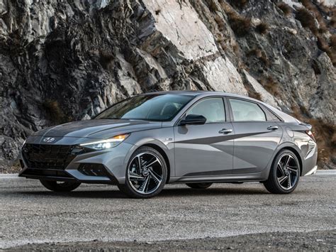It's a rival for vehicles like the honda civic, mazda 3. Changes to 2021 Hyundai Models Bring Redesigned Elantra ...