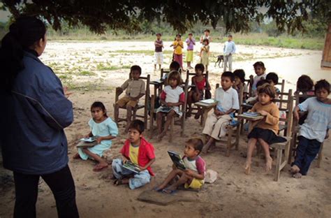 Educación de calidad necesitan niños indígenas de México