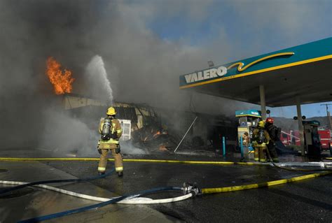 Firefighters Battle Fire At Fontana Gas Station Daily Bulletin