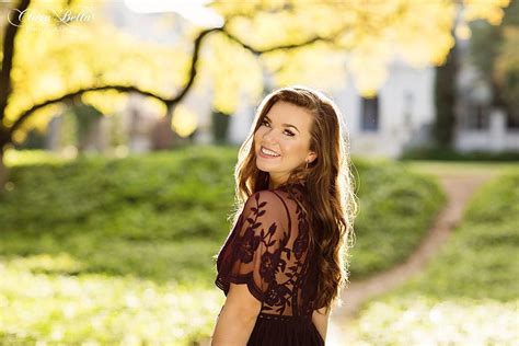 Leah Senior 19 Dallas Senior Photographer Clara Bella Photography