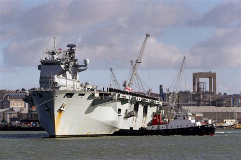 Hms Ocean Enters Plymouth For Last Time Under White Ensign Royal Navy
