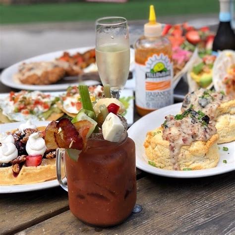 31 Houston Brunch Spots You Must Go To At Least Once In Your Life Narcity