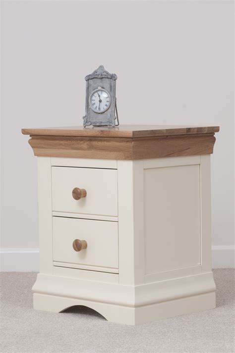 Country Cottage Painted Funiture Bedroom | Cream Bedside Table Oak Furniture Land… | Oak bedroom ...