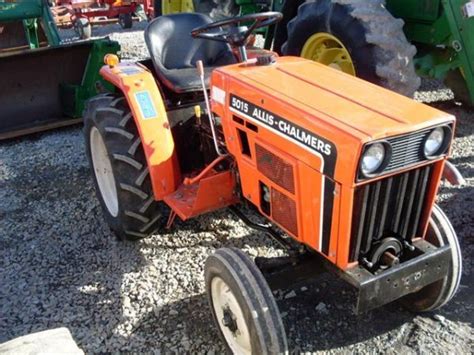 215 Allis Chalmers 5015 Compact Tractor Lot 215