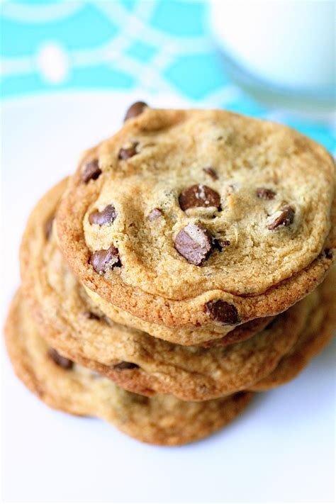 Thin And Crispy Chocolate Chip Cookies The Curvy Carrot