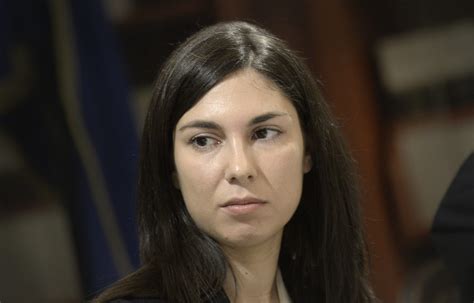 Giulia Sarti Gridava “onestà” Come Portavoce M5s Oggi Denuncia Innocenti Per Salvare Se Stessa