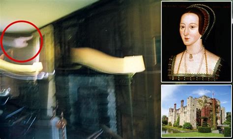 Anne Boleyn S Ghost Captured On Camera At Hever Castle Daily Mail Online