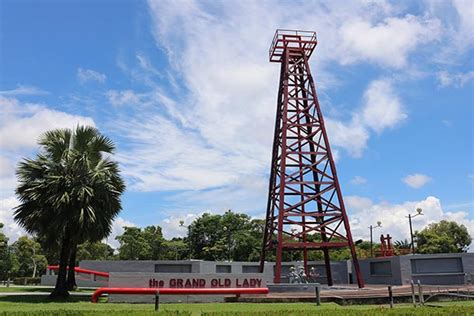 It is miri's first drilled oil well which took place in the year of 1910 by shell company. 28 Tempat Menarik Di Miri | Destinasi Terbaik Di Bandaraya ...