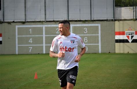 Consultez les derniers résultats en direct des matches à venir en brésil: São Paulo realiza último treino antes de estrear no ...