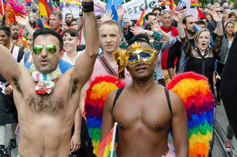 Date Of The First Gay Pride Parade In Los Angeles Vlerodeck