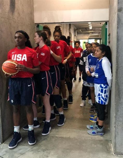 Team Usas 🇺🇸 U16 Womens Basketball Team Standing Next To El Salvador
