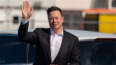 Elon Musk Se Convierte En La Primera Persona En Tener Un Valor De 300