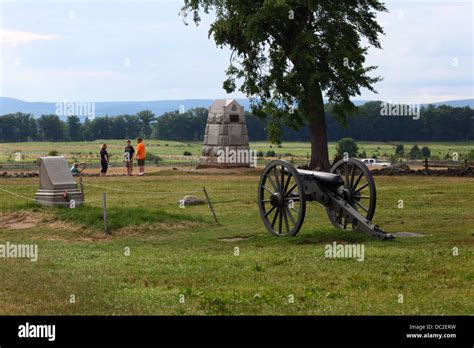 Tourists Visiting The Angle On Gettysburg Battlefield Site Gettysburg