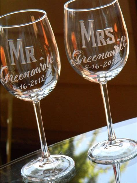 Engraved Personalized Mr And Mrs Wine Glasses Set Of 2 Etsy Engraved Wine Glasses Wedding