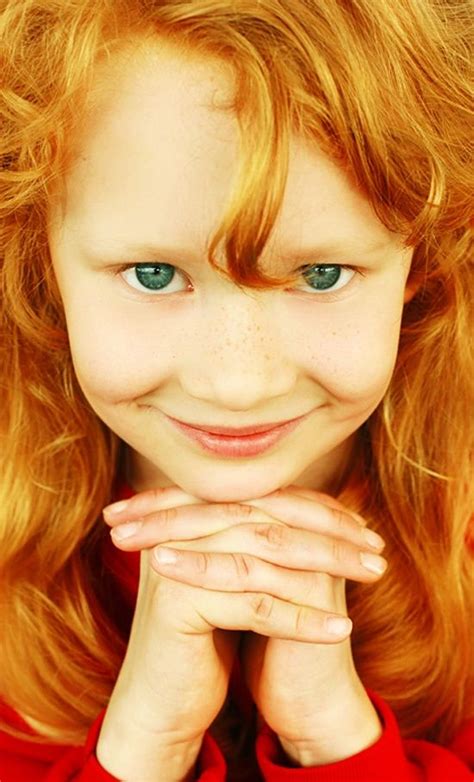 She has long wavy hair and big brown eyes. Strawberry-blonde girl with green eyes. | Rare-Redheads ...