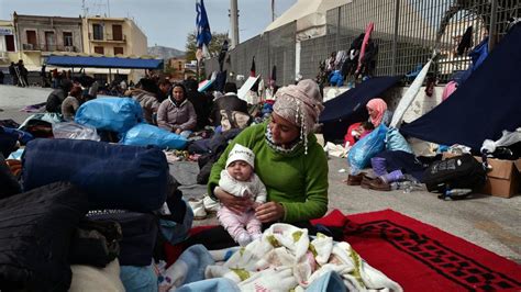 Greece Prepares To Return Asylum Seekers To Turkey Financial Times