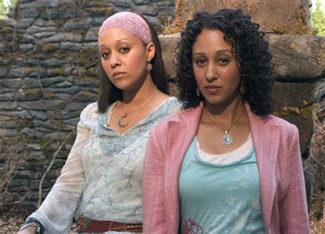 tamera mowry reveals she s ‘down to do a ‘twitches 3 with sister tia mowry