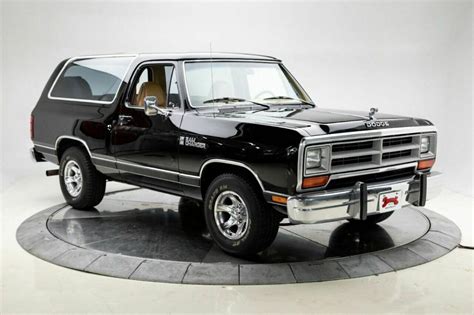 1989 Dodge Ramcharger 150 2dr Suv 59l V8 Automatic 3 Speed Suv Black